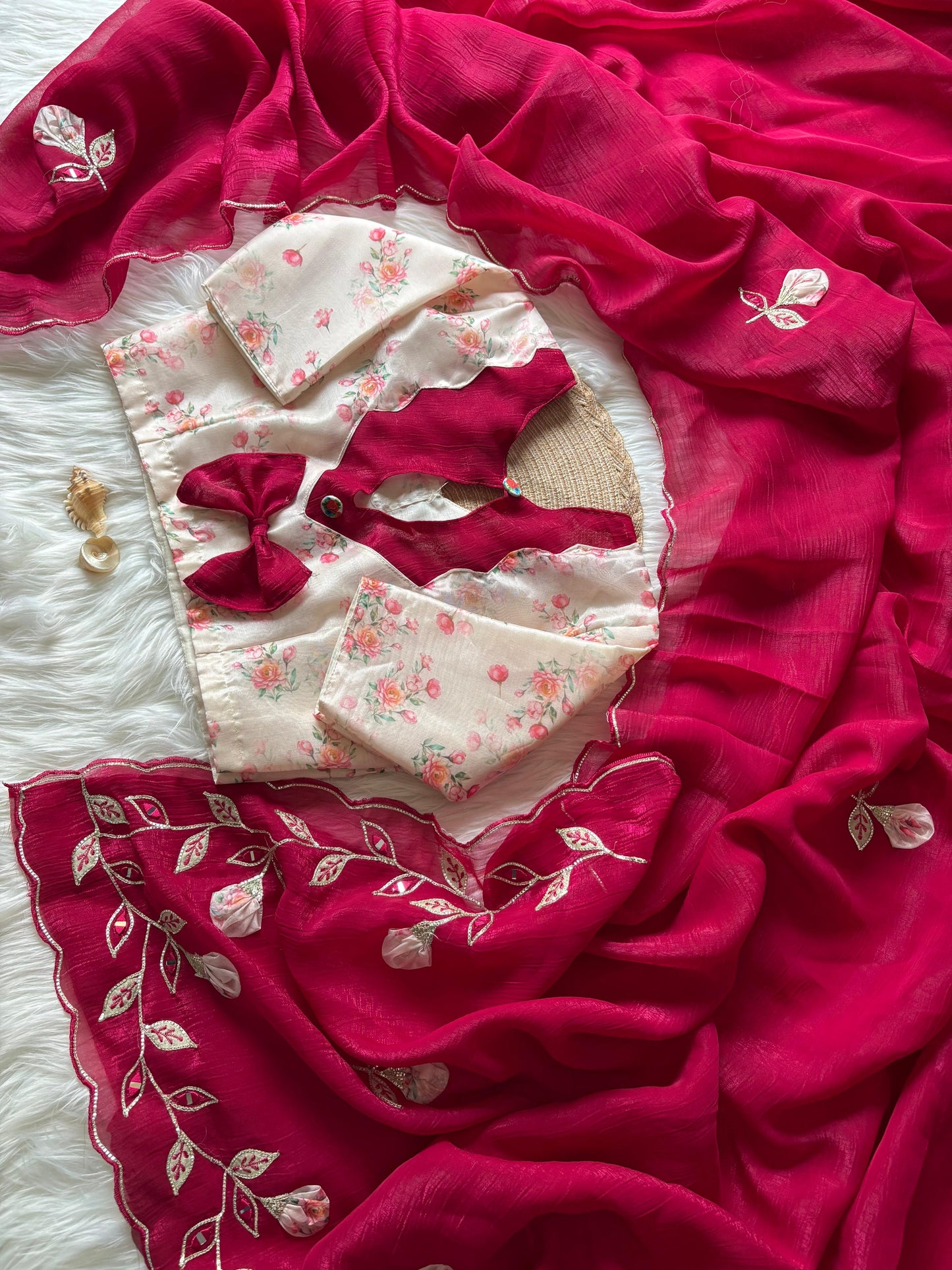 Premium soft Crunchy Crush Tissue Saree
