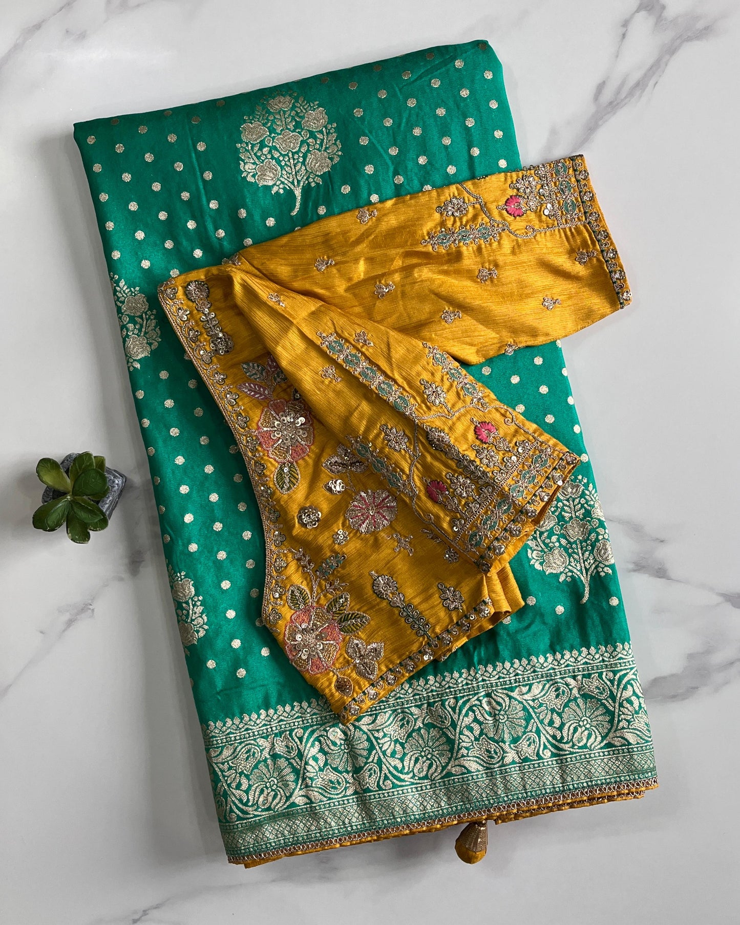 Banarasi pattu saree