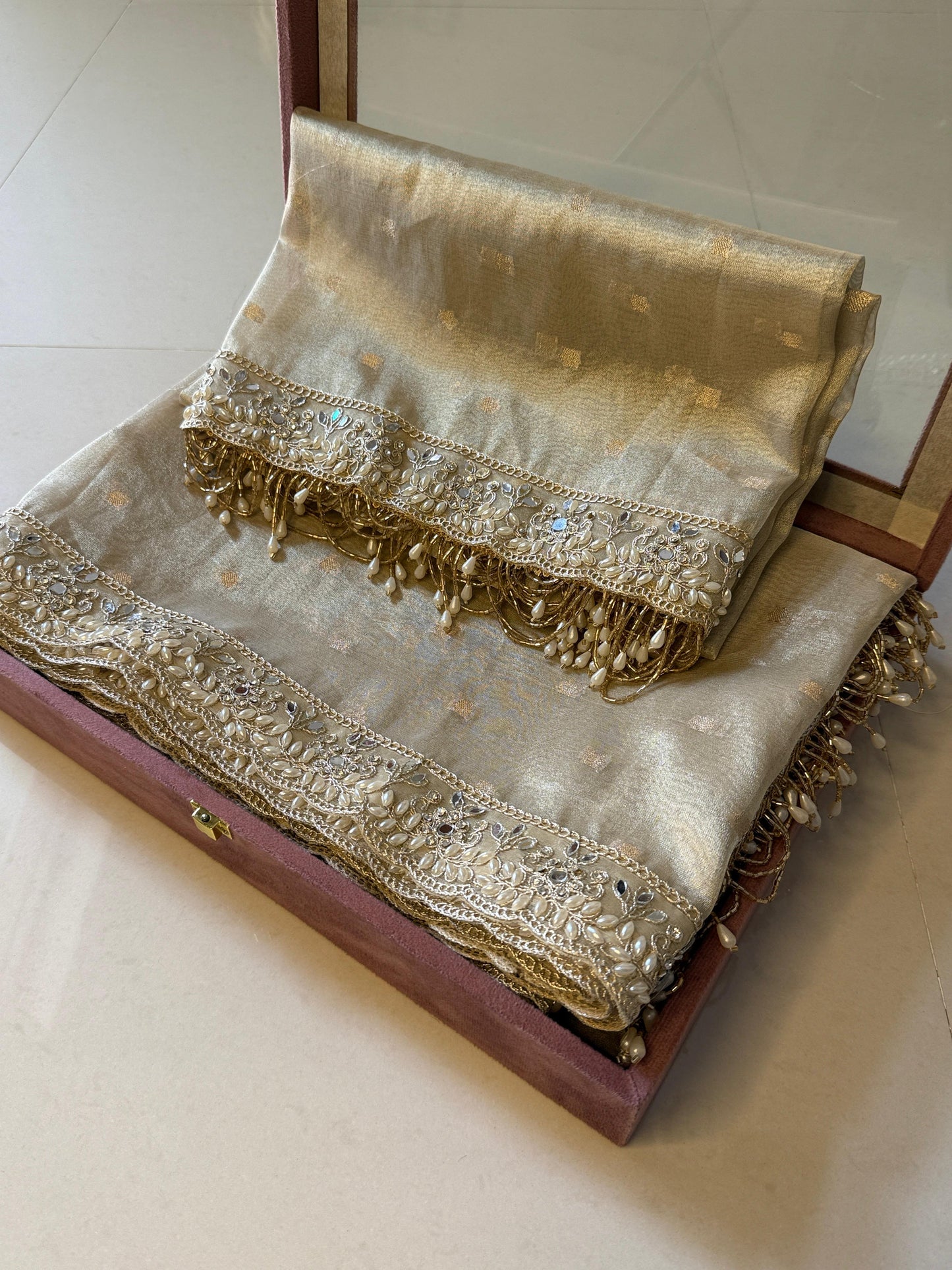 Soft Tissue Booti Weave Saree