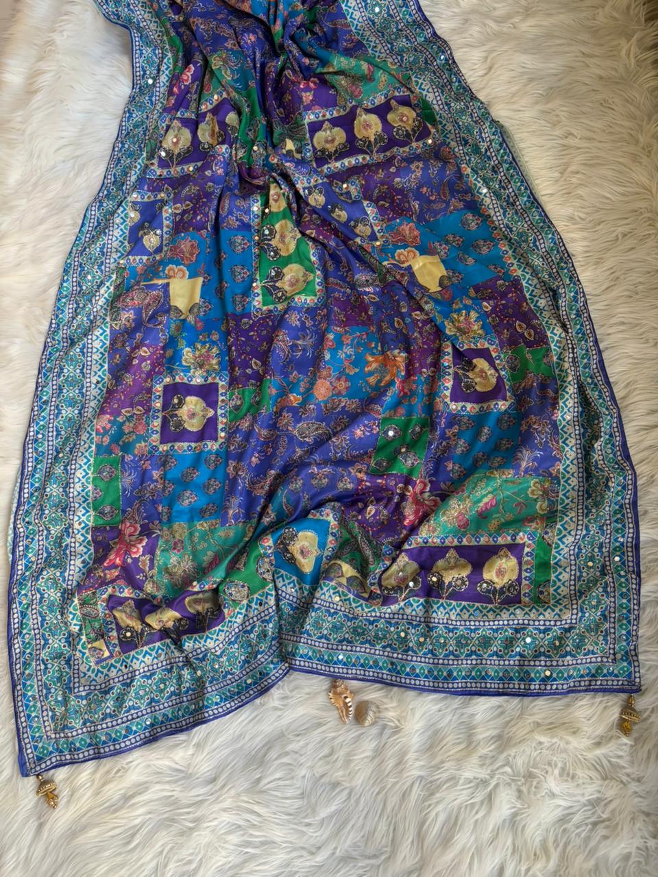 Soft Chinnon with beautiful print