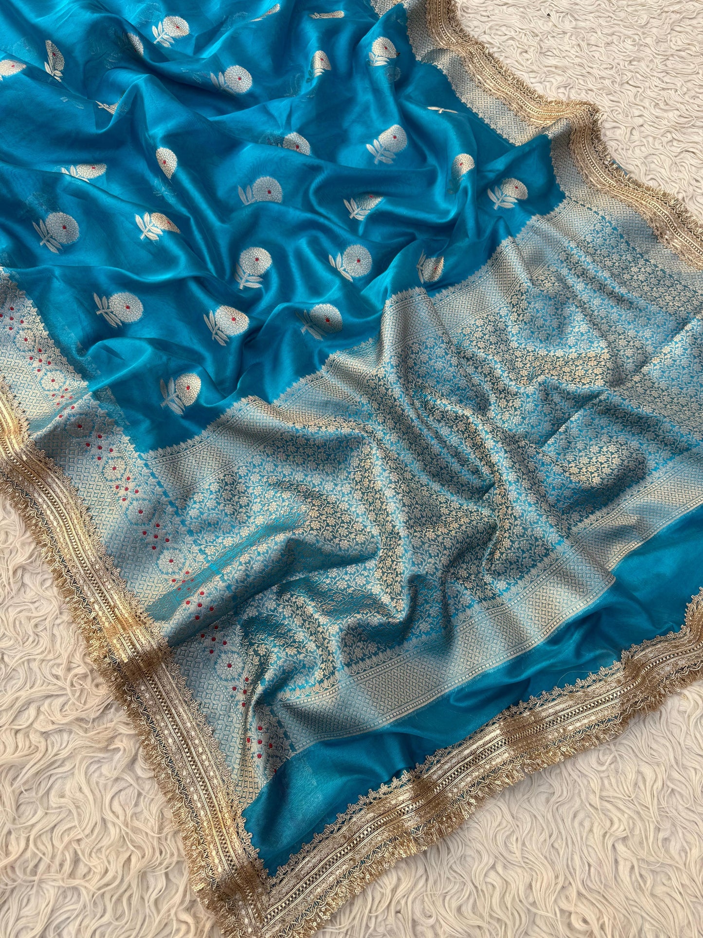 soft tissue saree