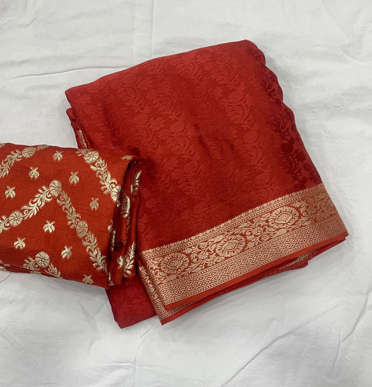 Viscose Chinon  saree