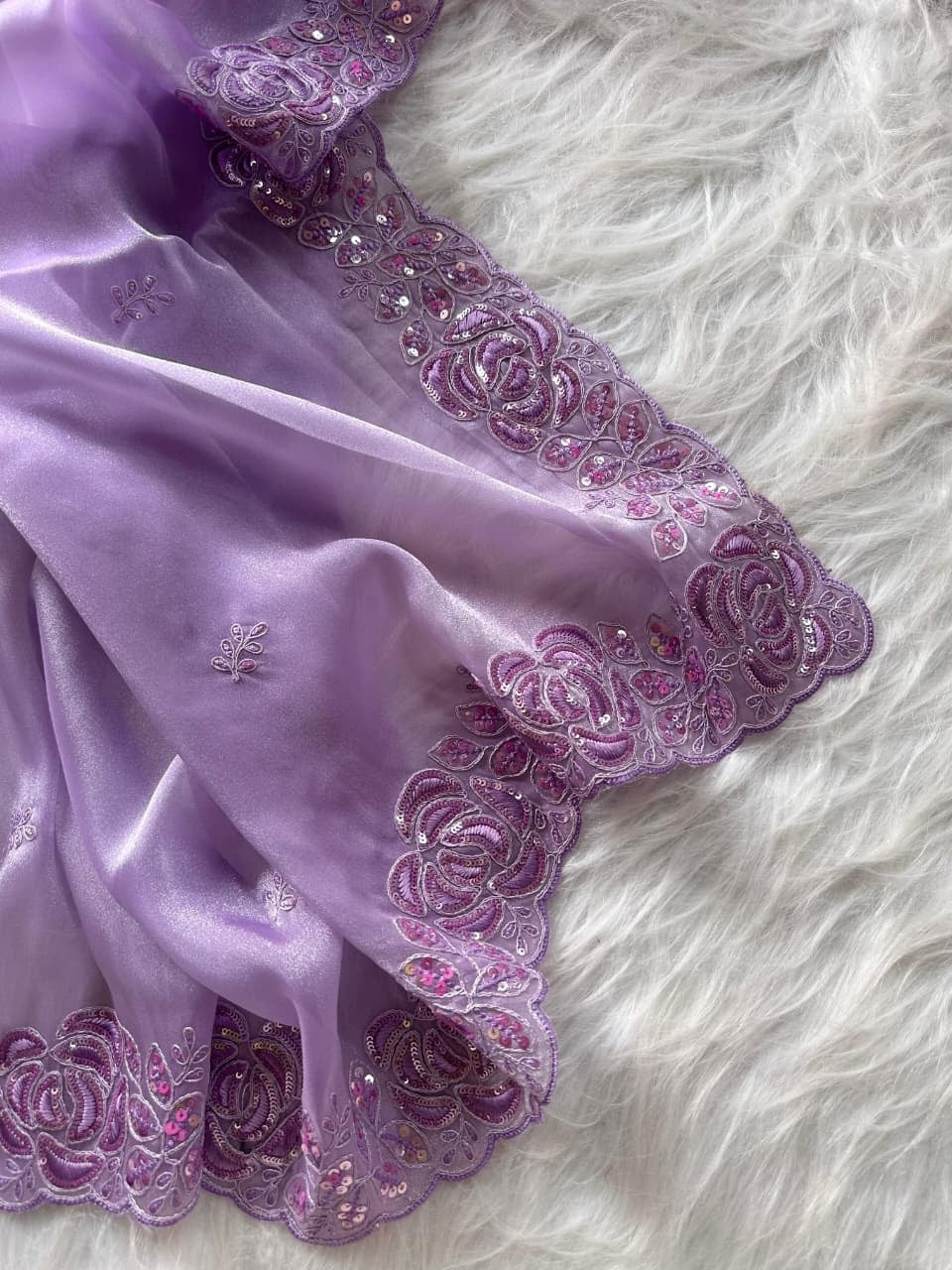 Super soft simmer tissue saree