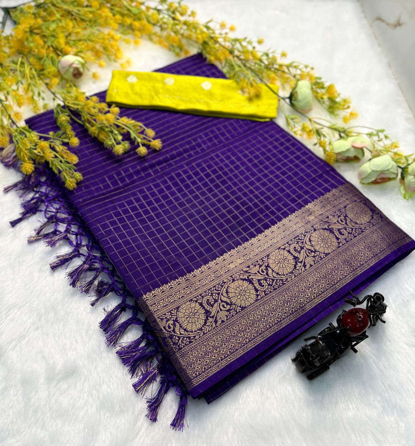 Dola silk saree