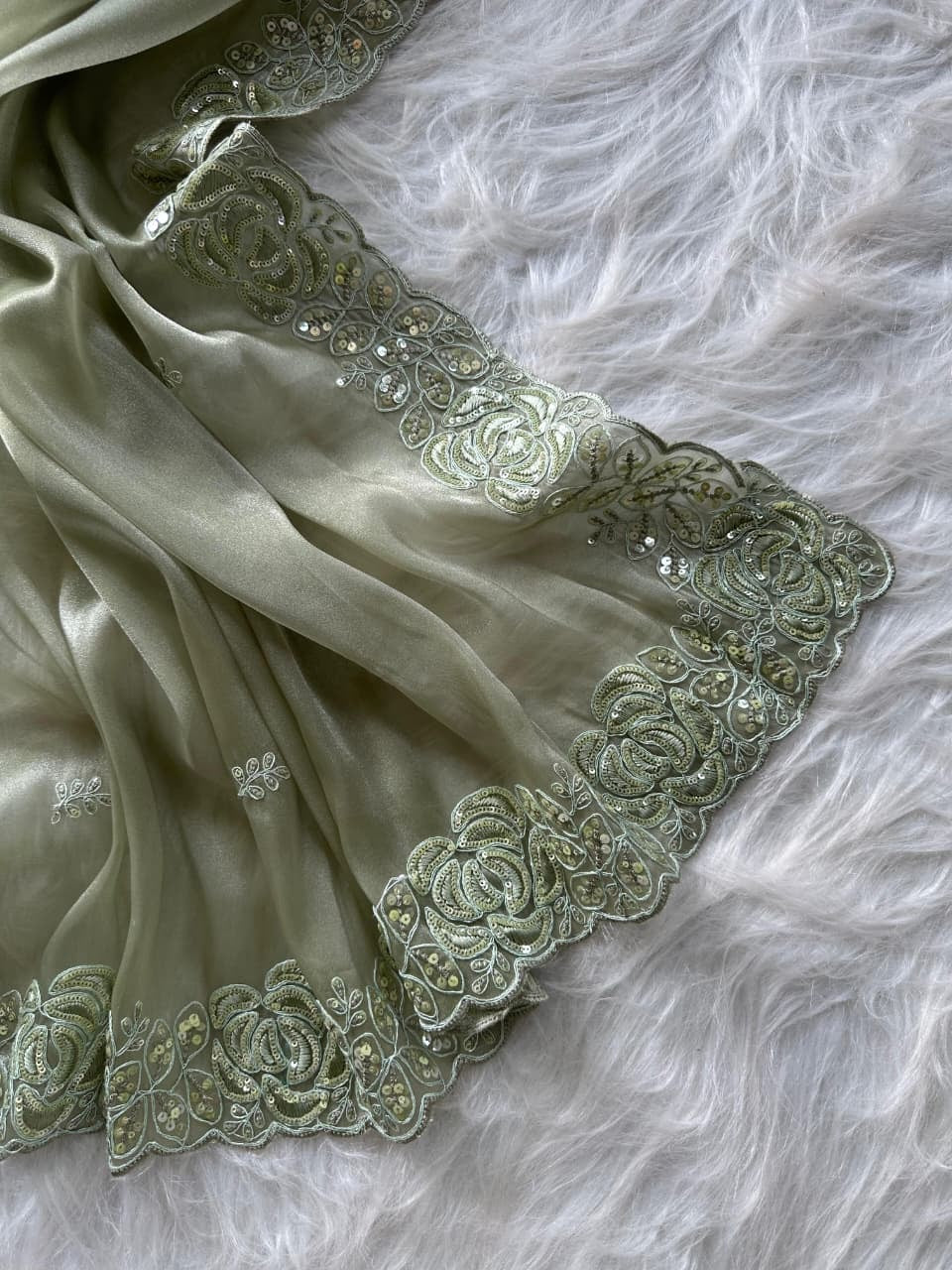 Super soft simmer tissue saree