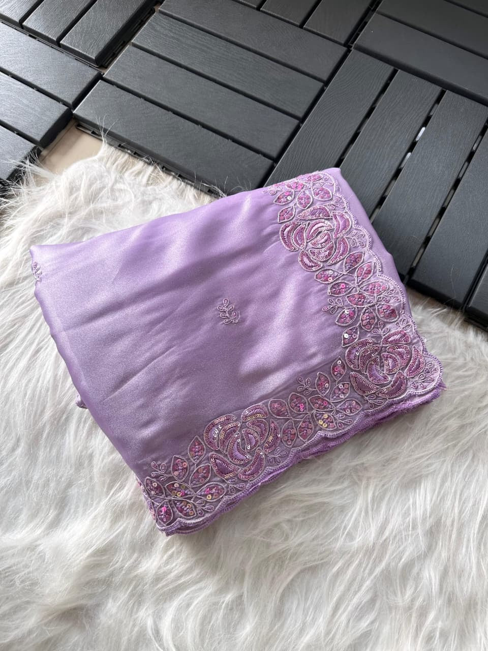 Super soft simmer tissue saree