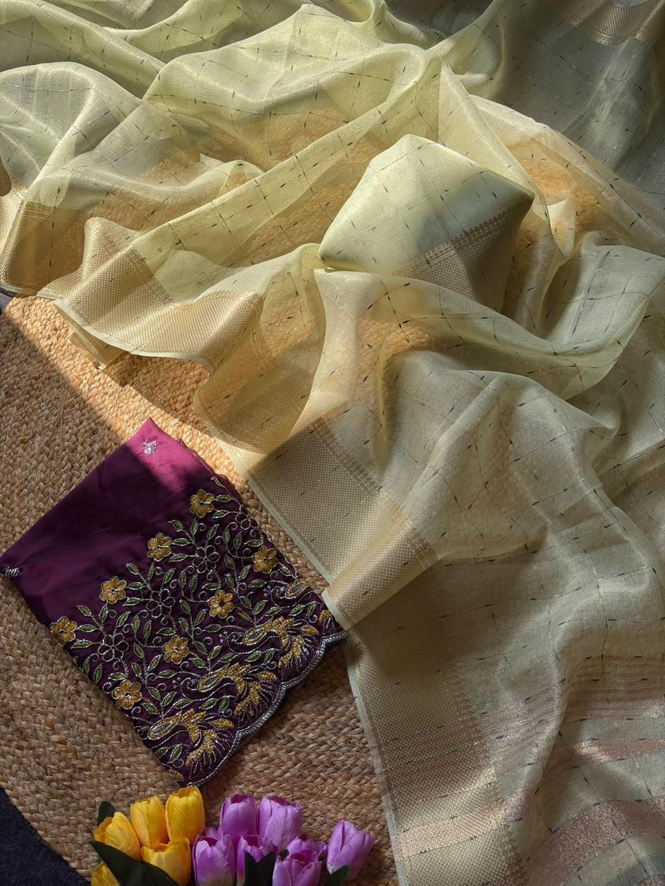 Soft tissue crush saree