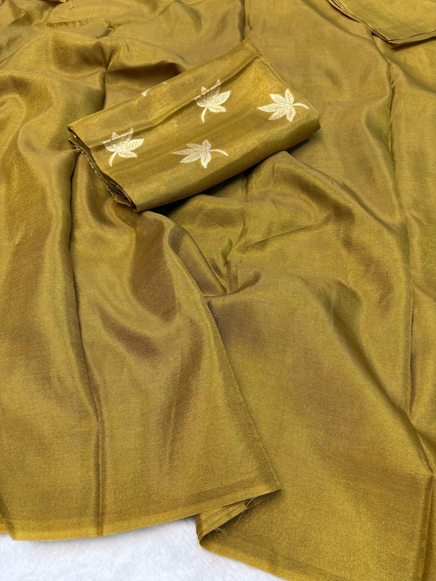 Viscose tissue saree