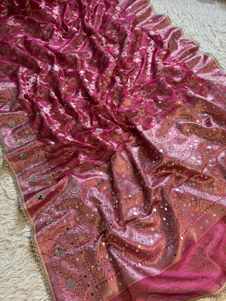 Banarasi maharani tissue in daimond avtar