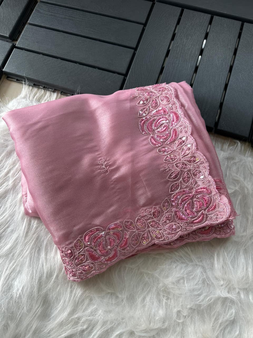 Super soft simmer tissue saree