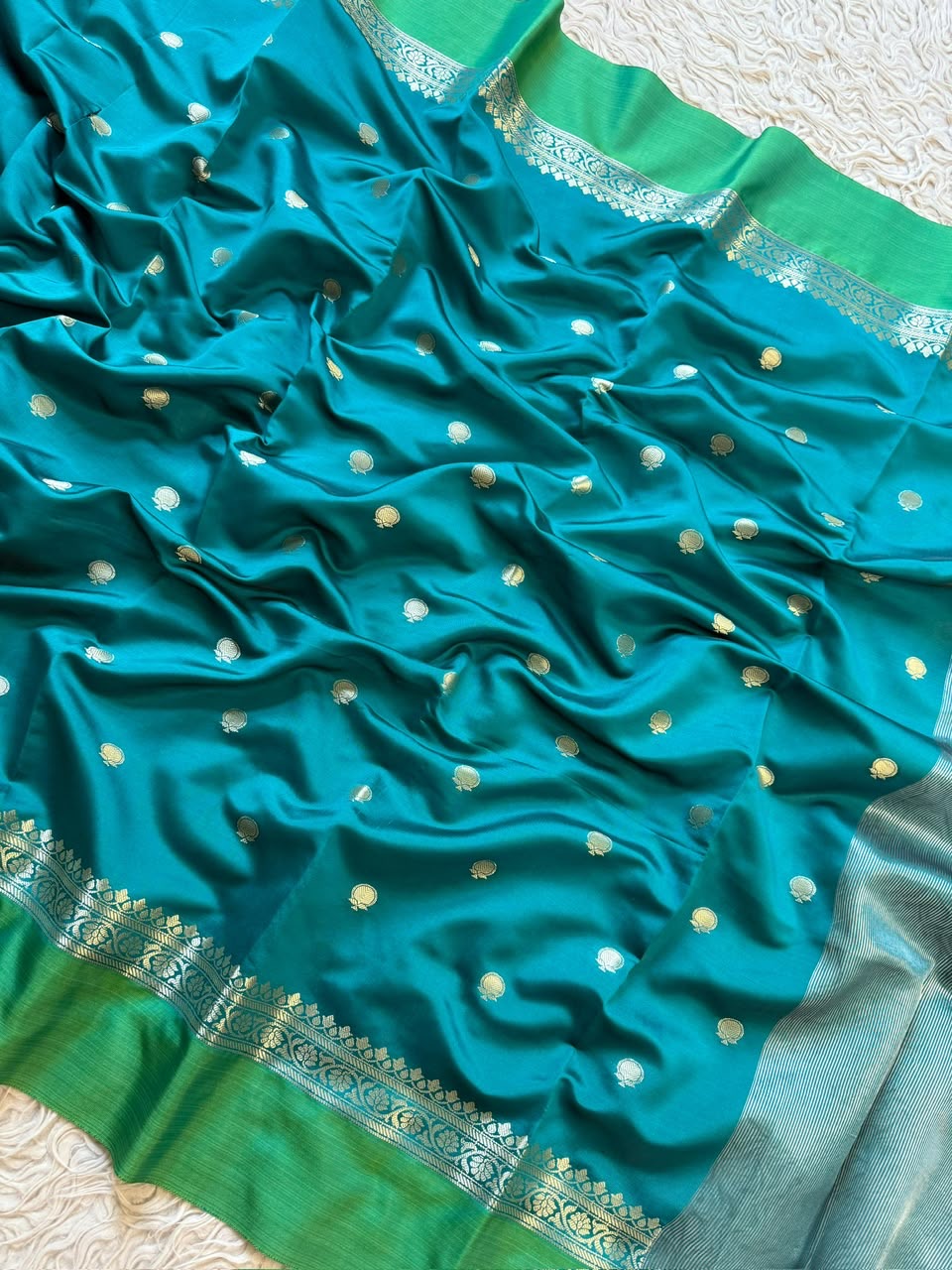 Banarasi semi katan soft zari