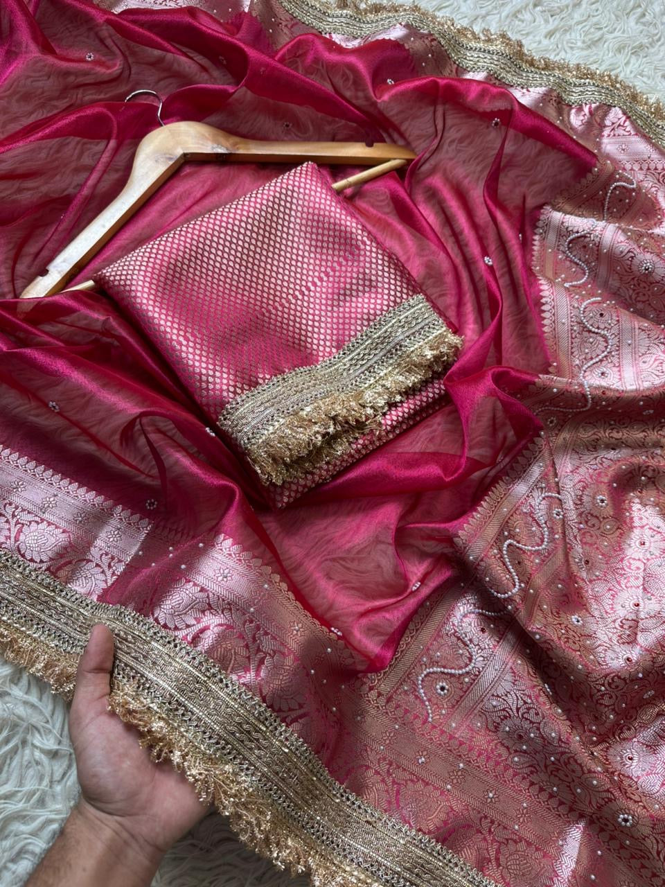 Banarasi maharani tissue