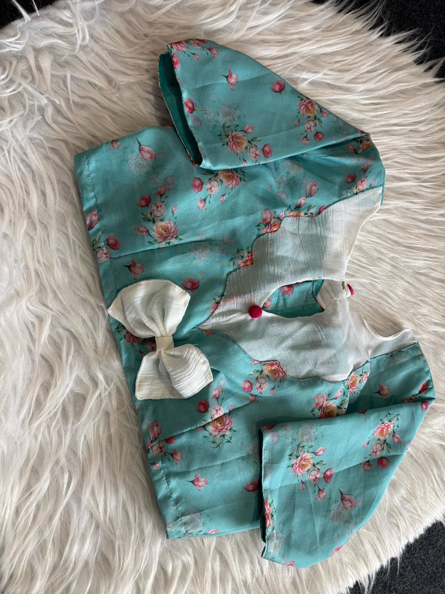 Premium soft Crunchy Crush Tissue Saree