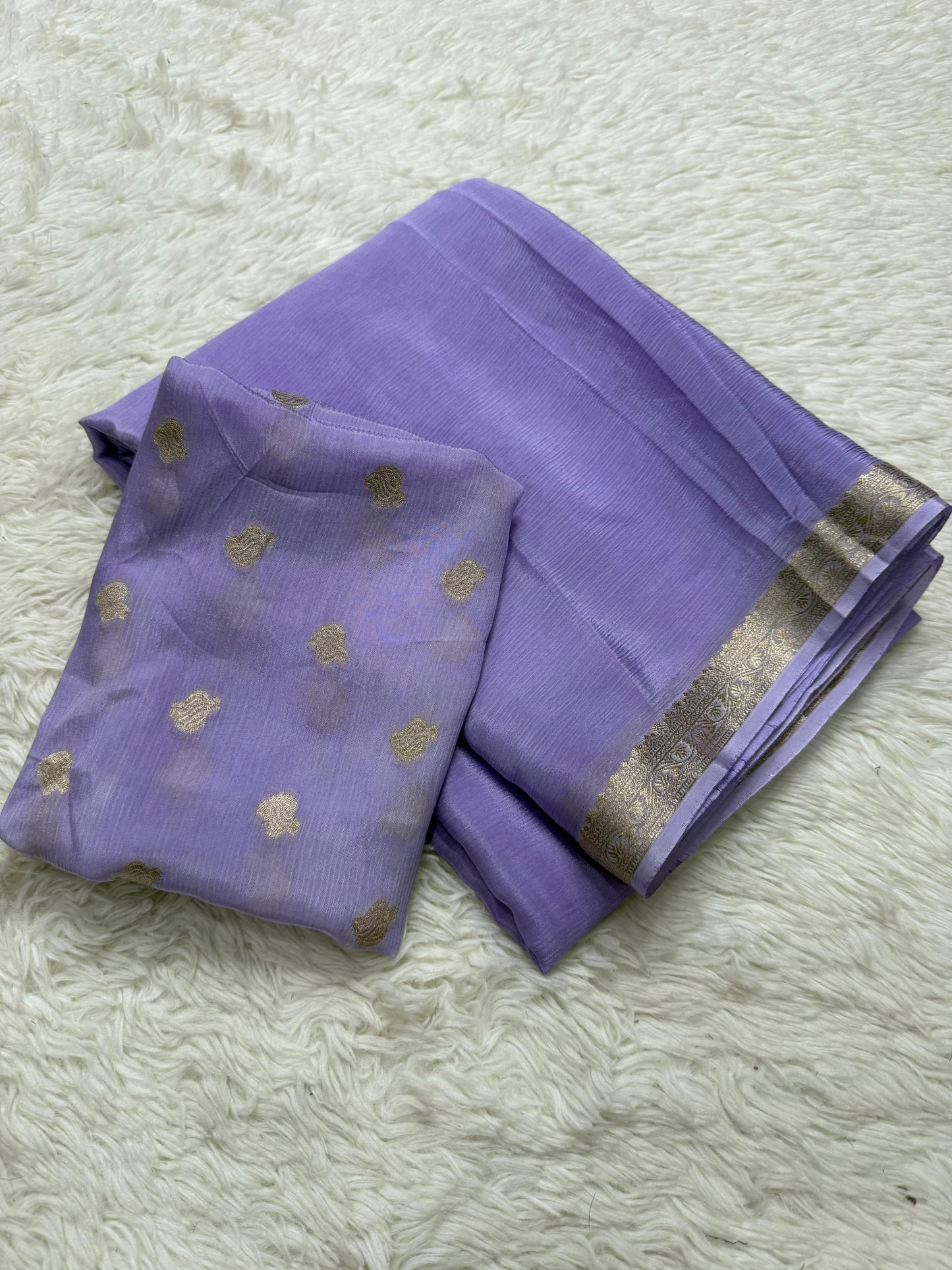 Pure chinnon silk saree