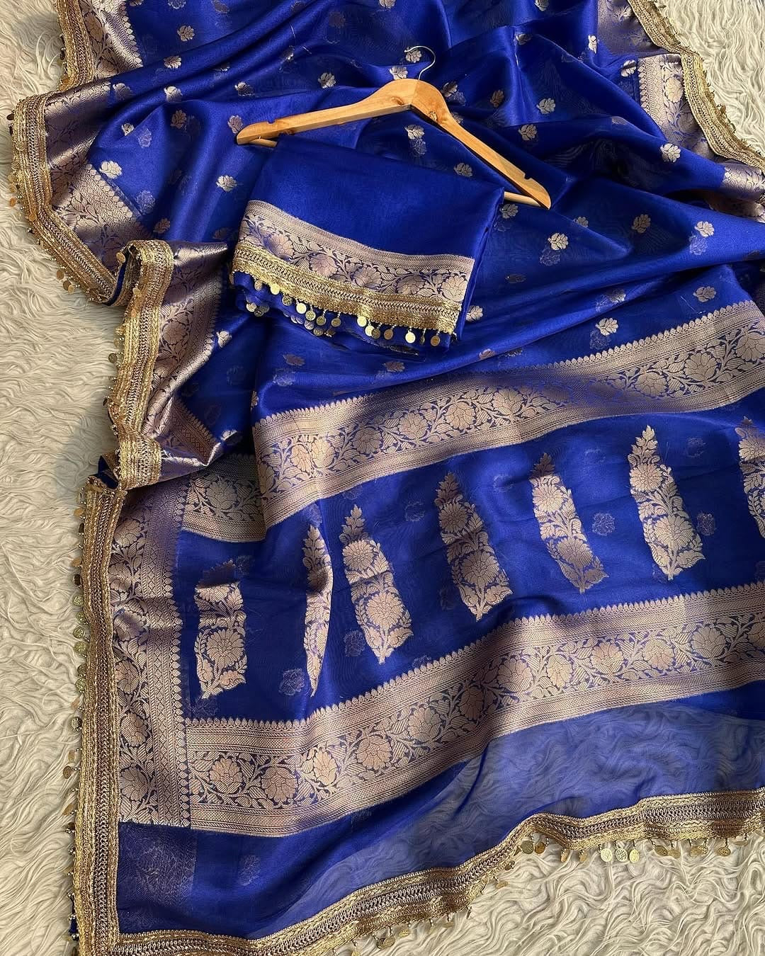 Tissue silk saree