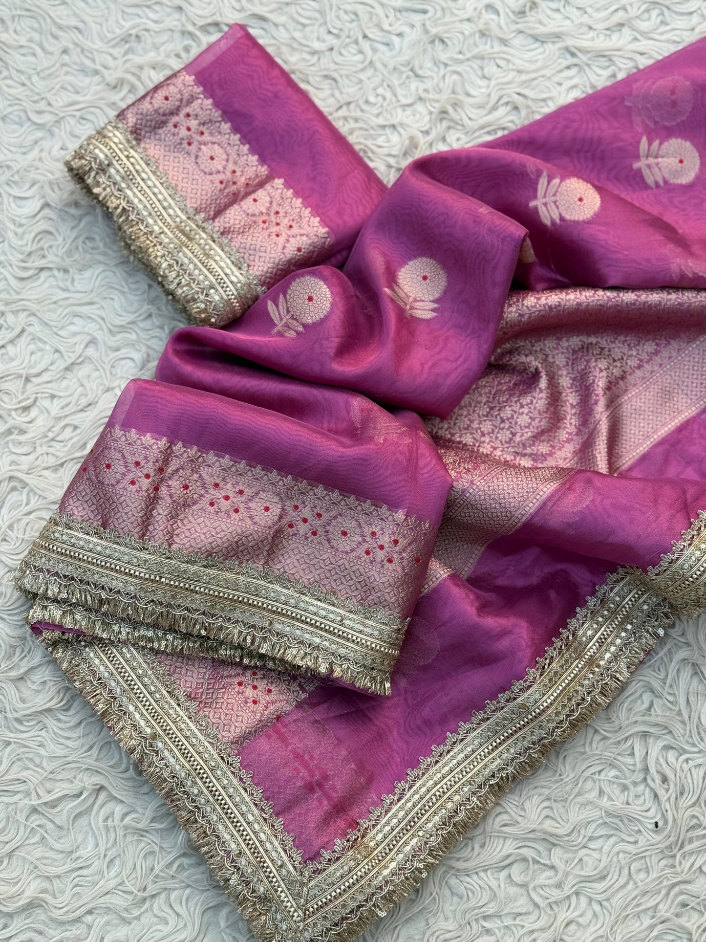 soft tissue saree