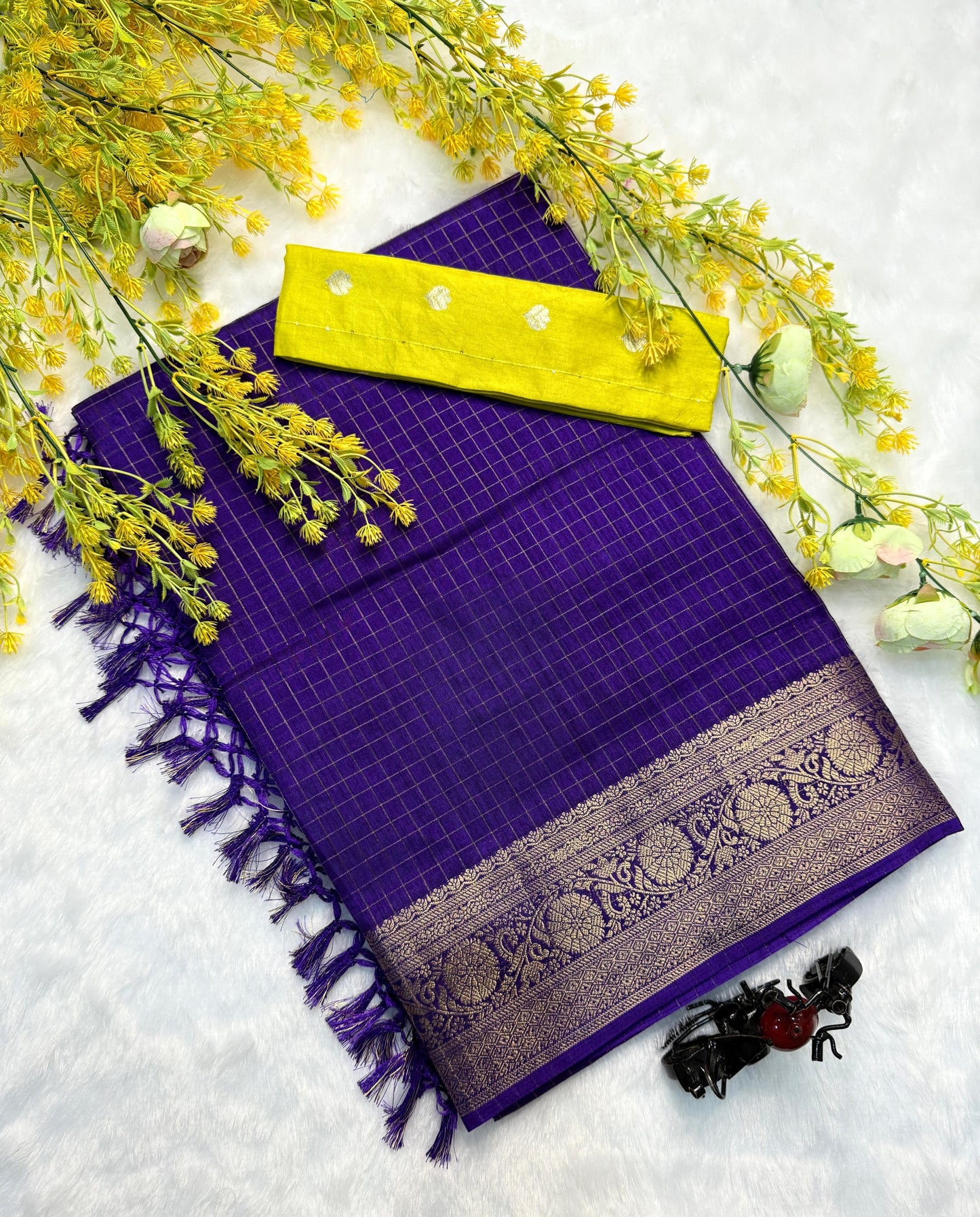 Dola silk saree
