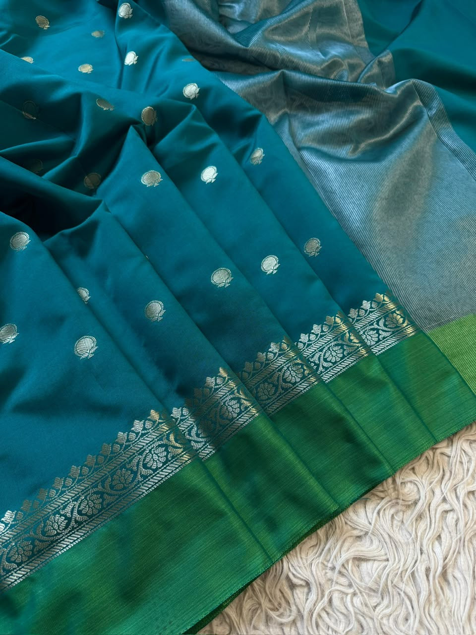 Banarasi semi katan soft zari