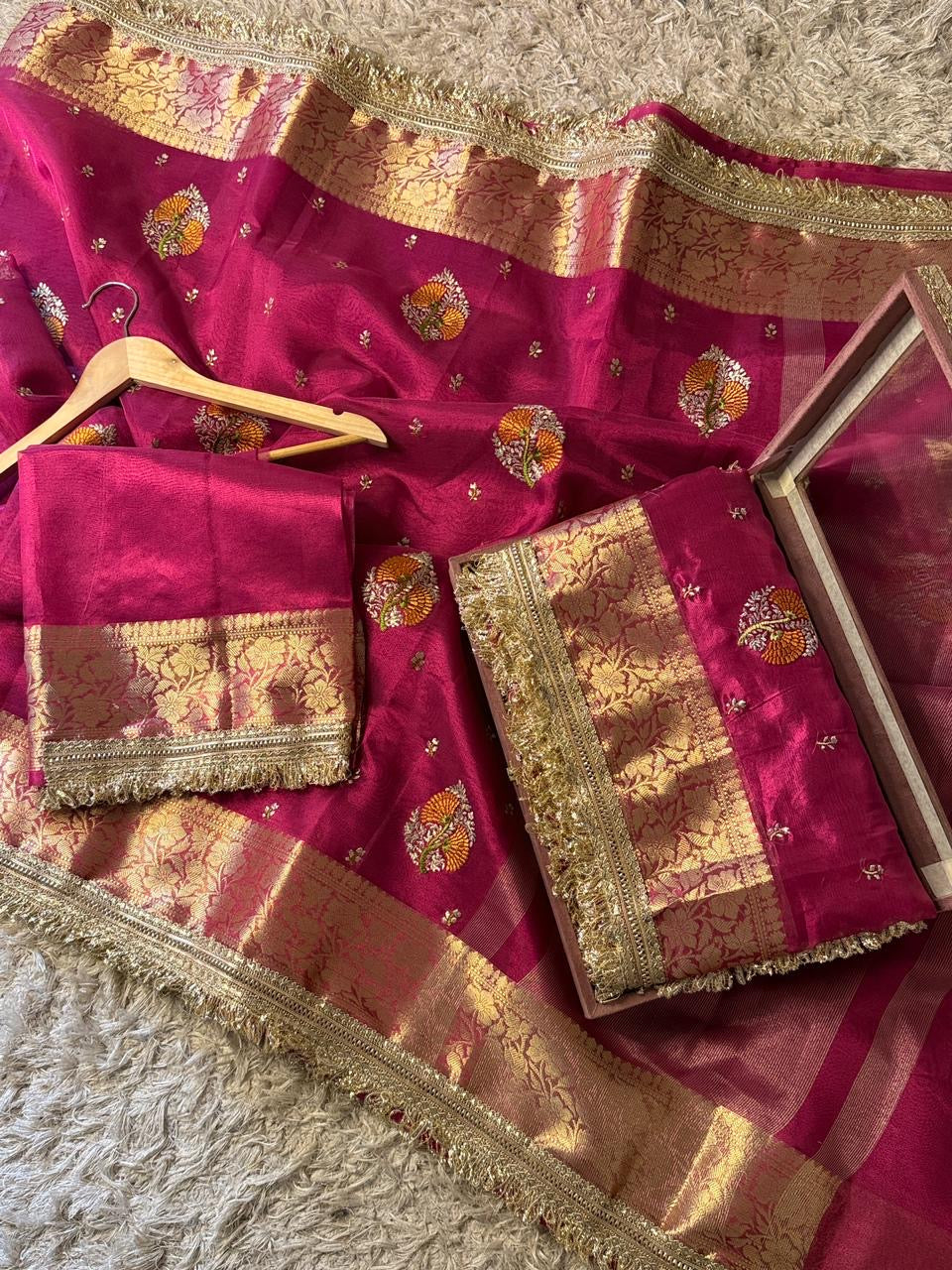 Tissue silk saree
