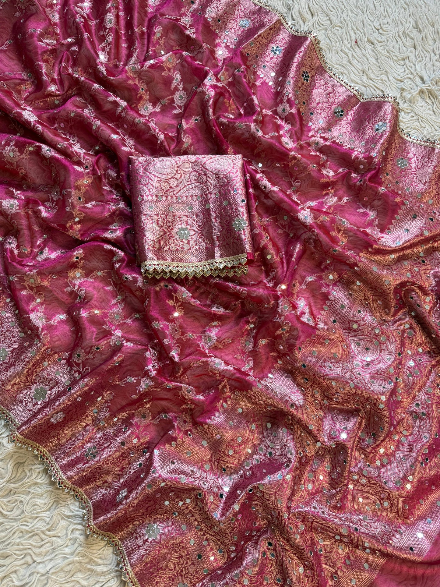Banarasi maharani tissue in daimond avtar
