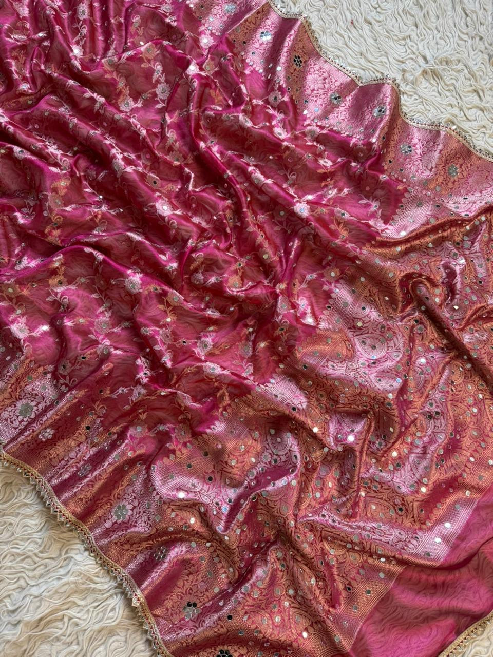 Banarasi maharani tissue in daimond avtar