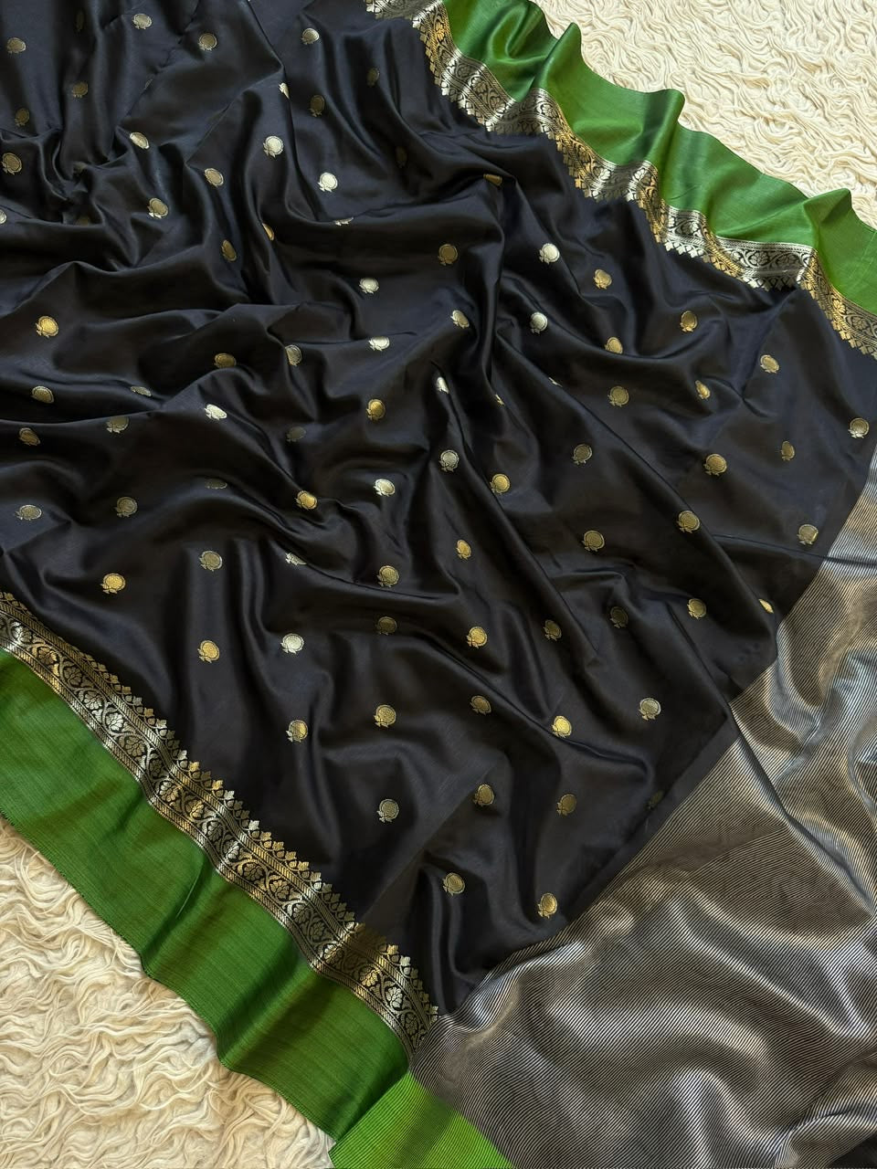 Banarasi semi katan soft zari