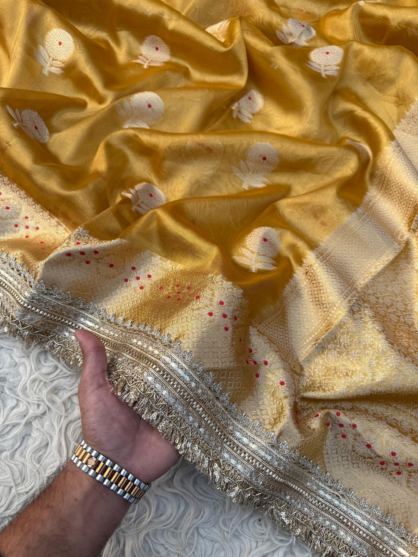 soft tissue saree