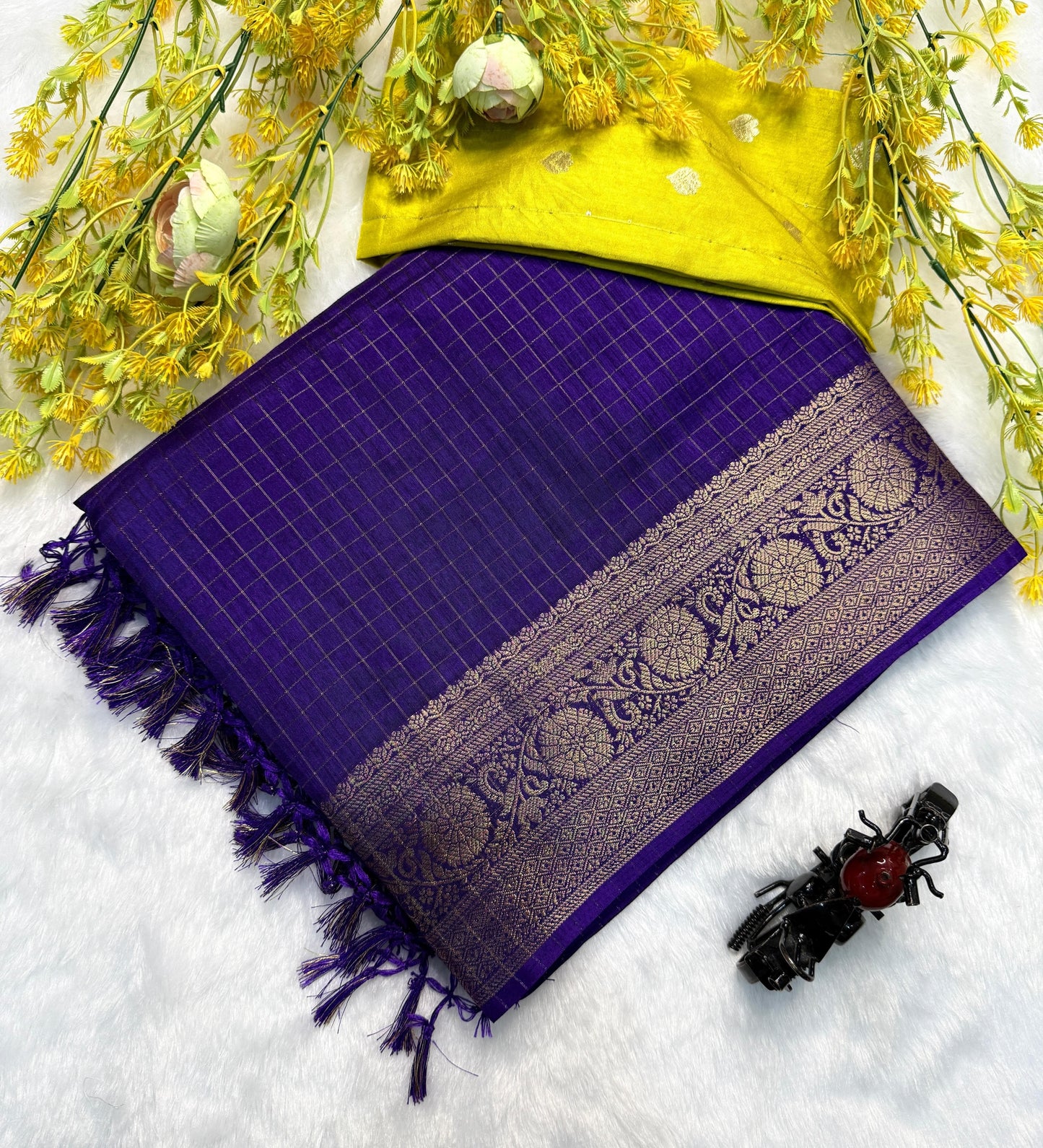 Dola silk saree