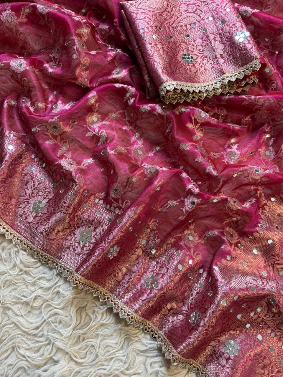 Banarasi maharani tissue in daimond avtar