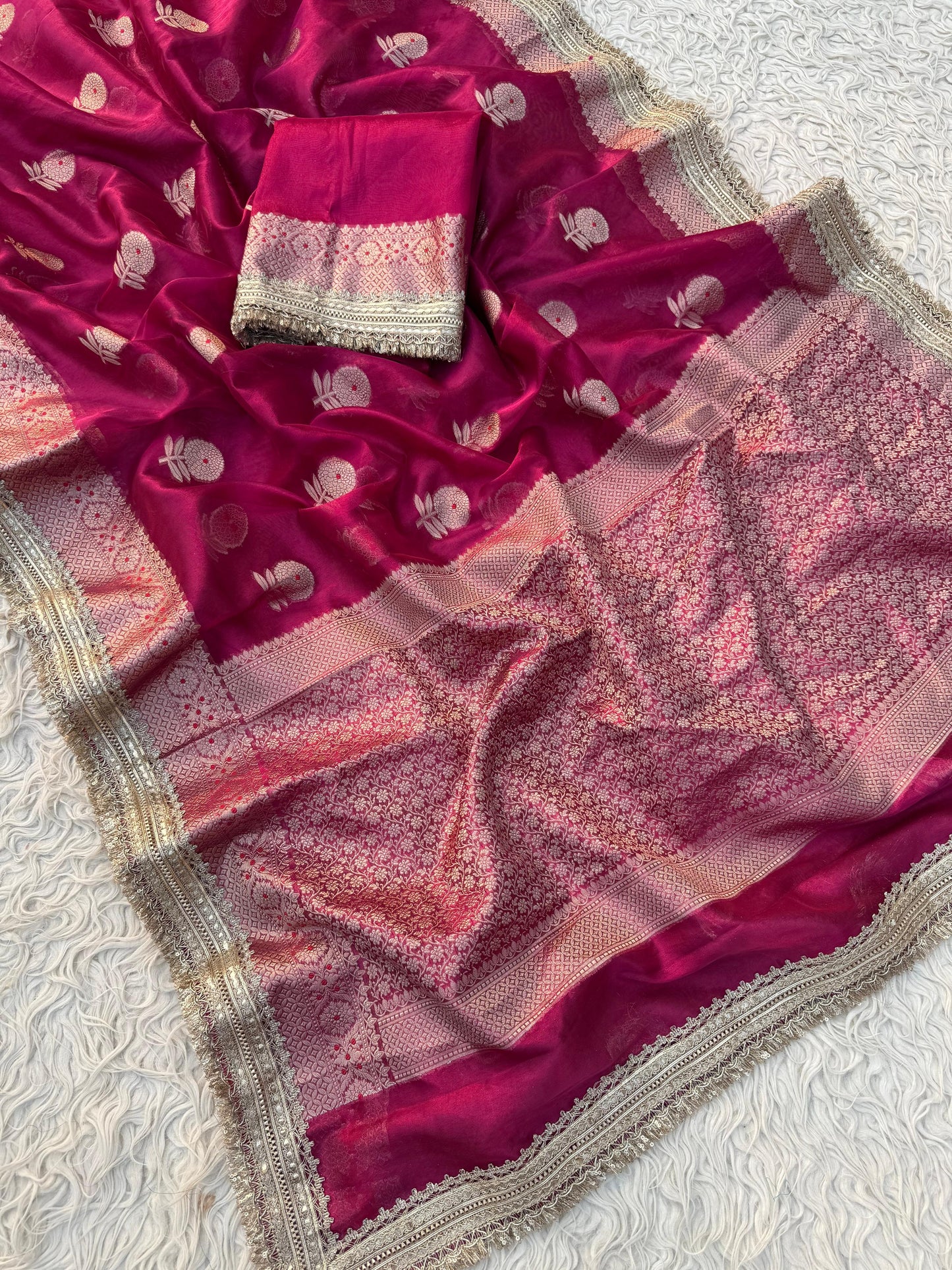 soft tissue saree