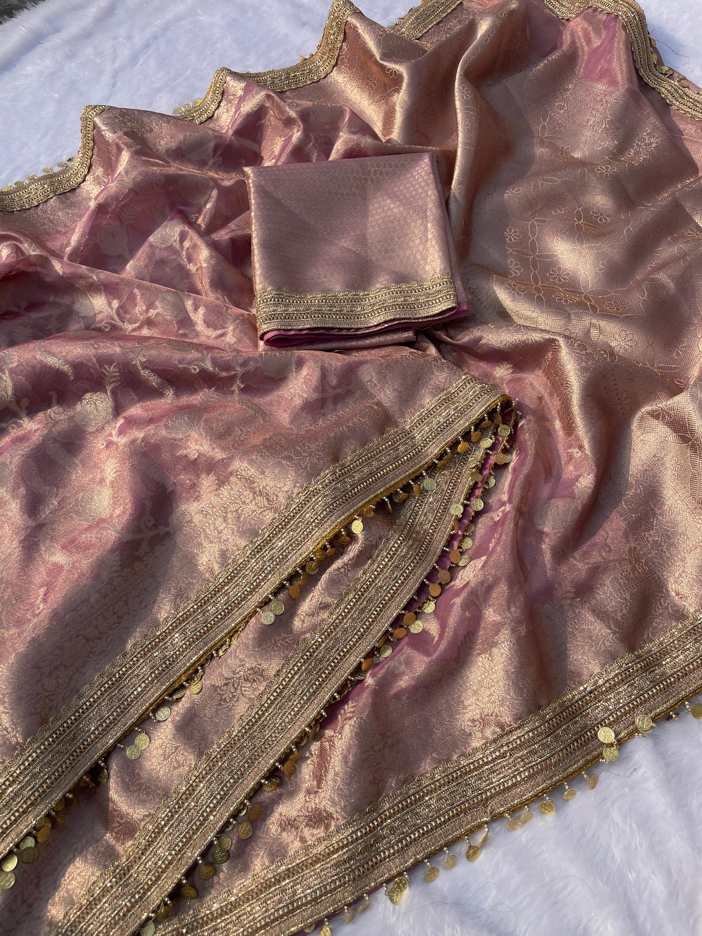 Premium Classic Tissu Banarasi Saree