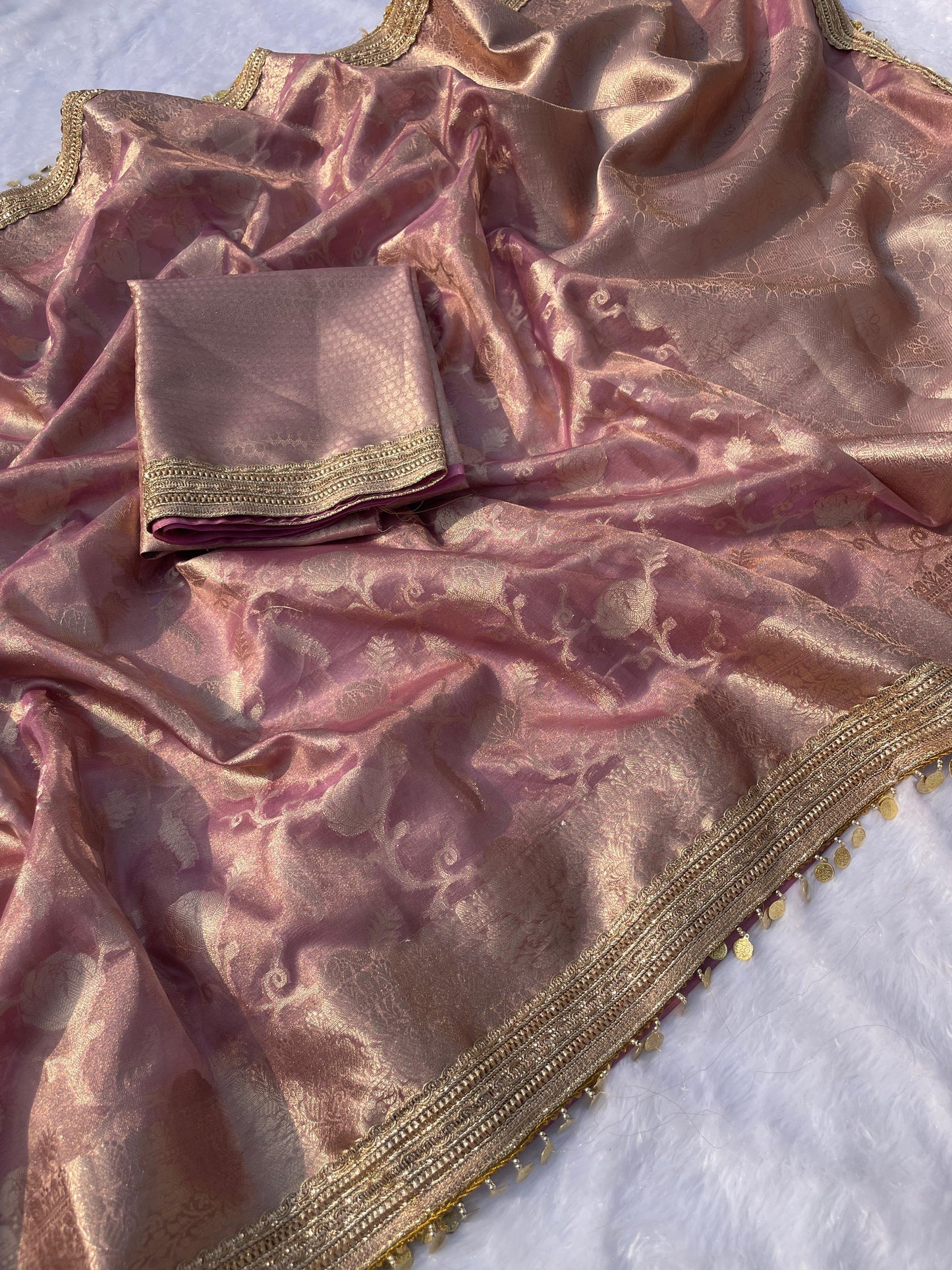 Premium Classic Tissu Banarasi Saree