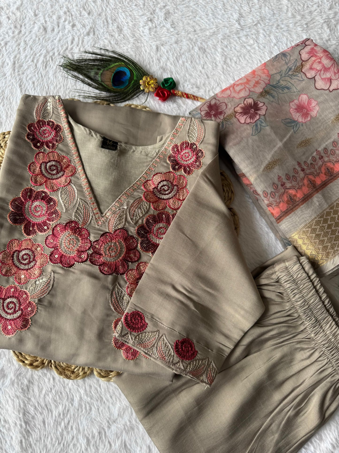 Premium Roman Silk