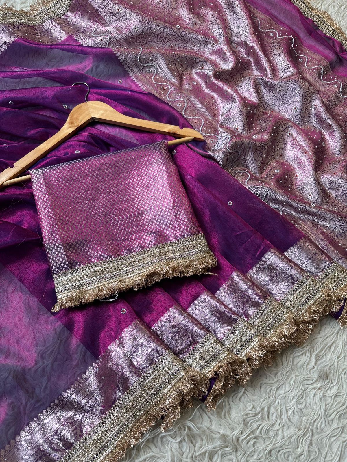 Banarasi maharani tissue