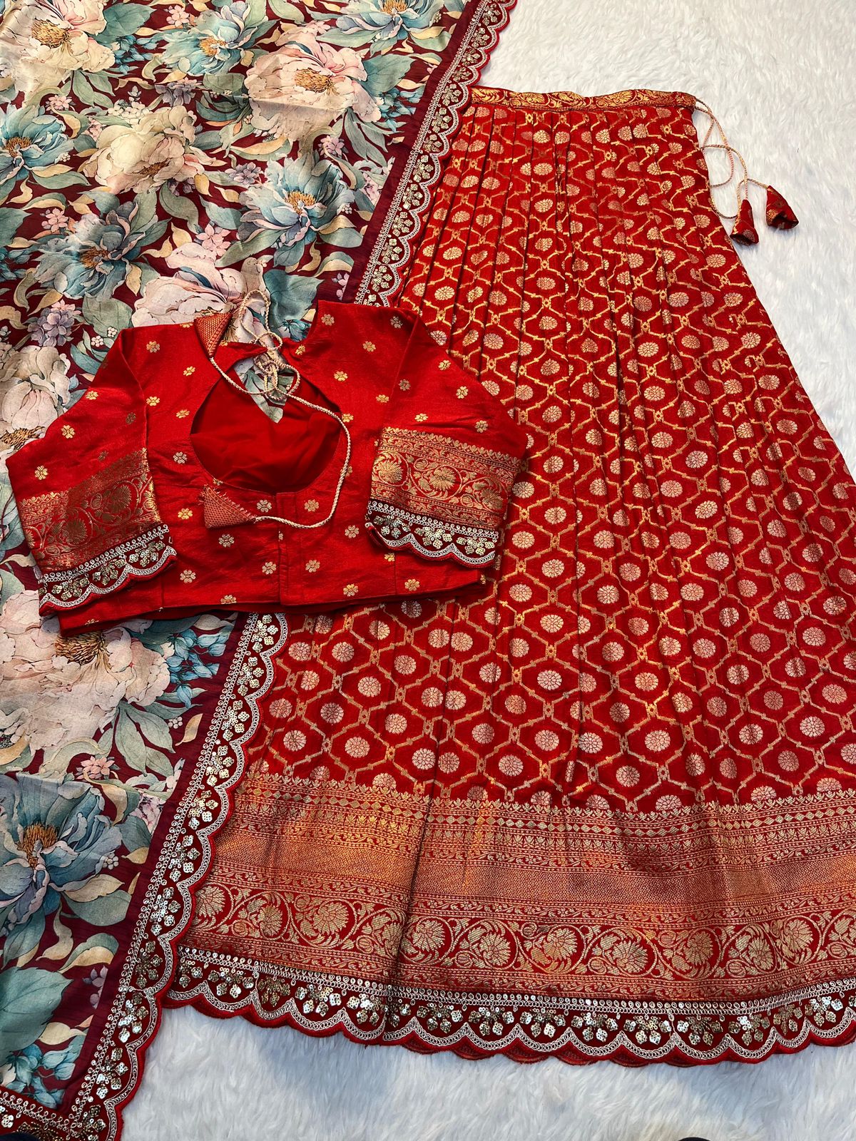 Pure Banarasi Lahenga