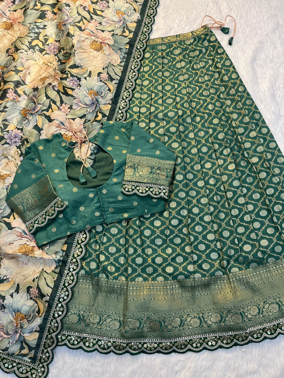 Pure Banarasi Lahenga