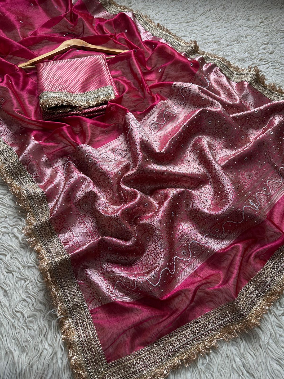 Banarasi maharani tissue